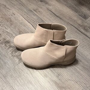 Skechers Women's Ankle Boots in Beige